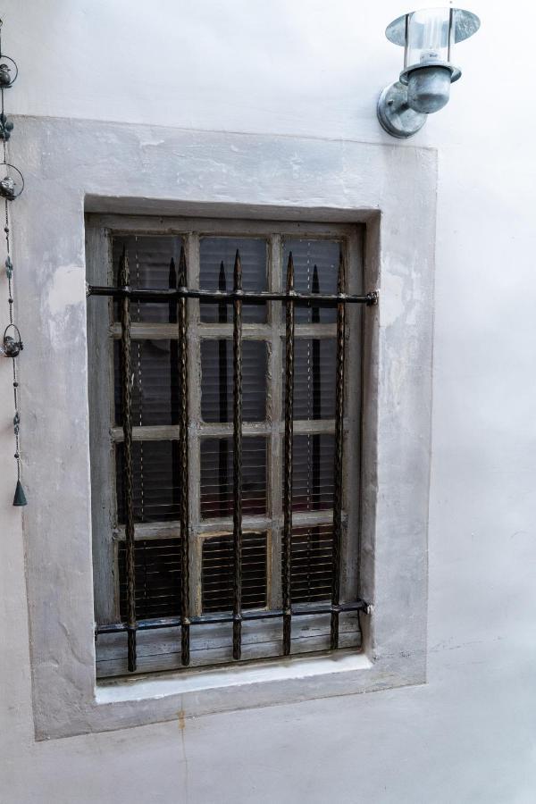 Le Triplex Les Halles Intra Muros Aviñón Exterior foto